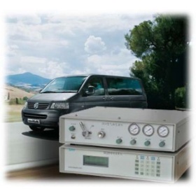 車(chē)載式GC2010AD絕緣油溶解氣分析氣相色譜儀