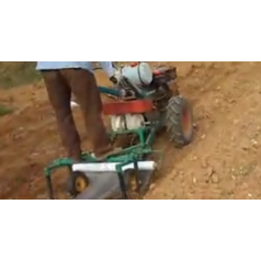 手扶帶動(dòng)的花生播種機(jī)、8馬力以上的手扶拖拉機(jī)