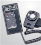 TES-1332A數(shù)字式照度計